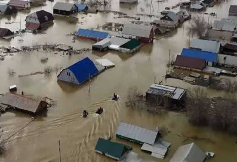 अफगानिस्तान में अचानक आई बाढ़, 15 लोगों की मौत...फसलें भी नष्ट
