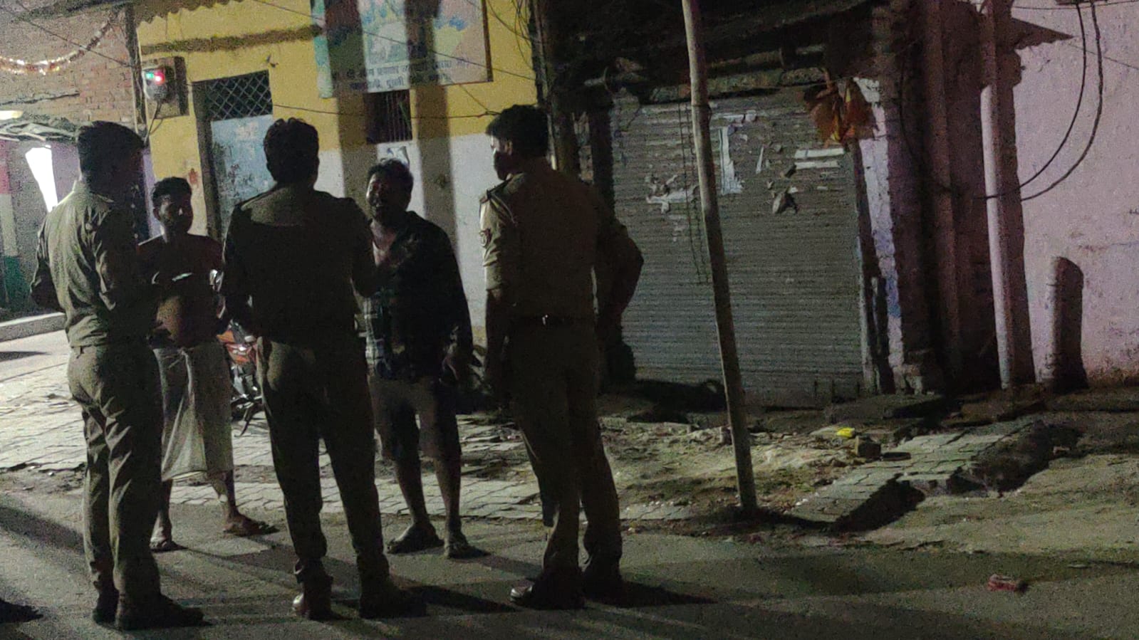 Kanpur Murder: गाली देने पर सिर पर पत्थर पटककर हत्या... इलाके में फैली सनसनी