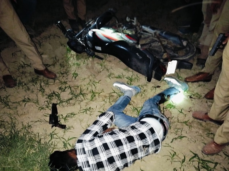 रामपुर : पुलिस मुठभेड़ में गोली लगने से गो तस्कर घायल, दूसरा फरार