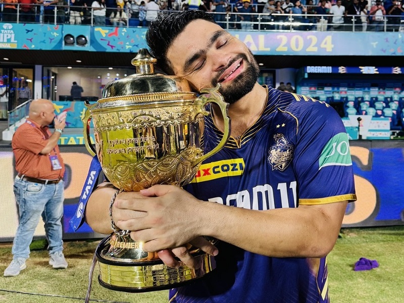 आप लोग देखना, मैं विश्व कप ट्रॉफी भी उठाऊंगा...IPL Champion बनने के बाद बोले रिंकू सिंह  