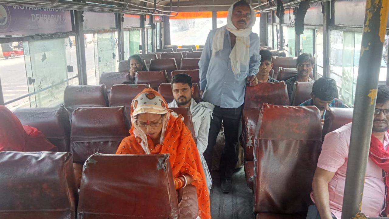 Unnao News: भीषण गर्मी में रोडवेज बसों में सवारियों का टोटा, खाली दौड़ रहीं बसें
