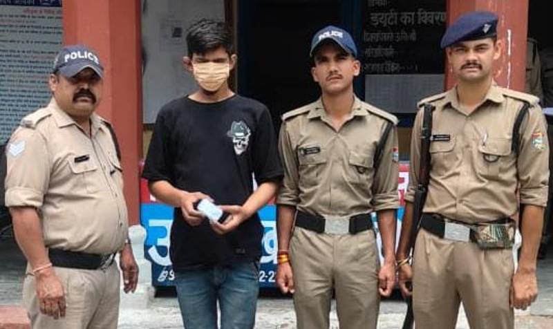 अल्मोड़ा: साढ़े सात ग्राम स्मैक के साथ एक युवक को किया गिरफ्तार 
