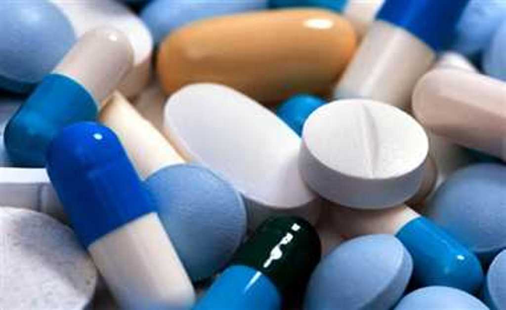 Bareilly News: अवैध मेडिकल स्टोर पर छापा, 1.20 लाख की दवाएं जब्त