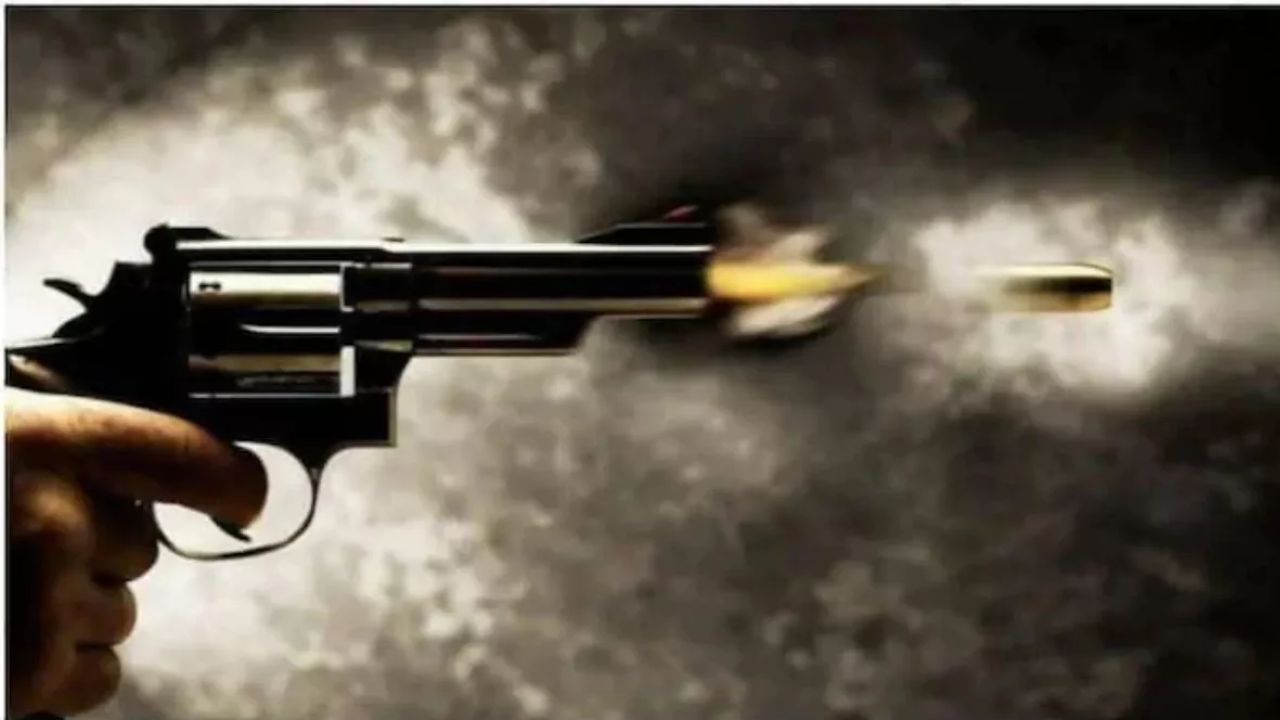 फिरोजाबाद: दिनदहाड़े हिस्ट्रीशीटर की गोली मारकर हत्या, कुल्हाड़ी से गर्दन पर किए कई वार...आरोपी की तलाश में जुटी पुलिस