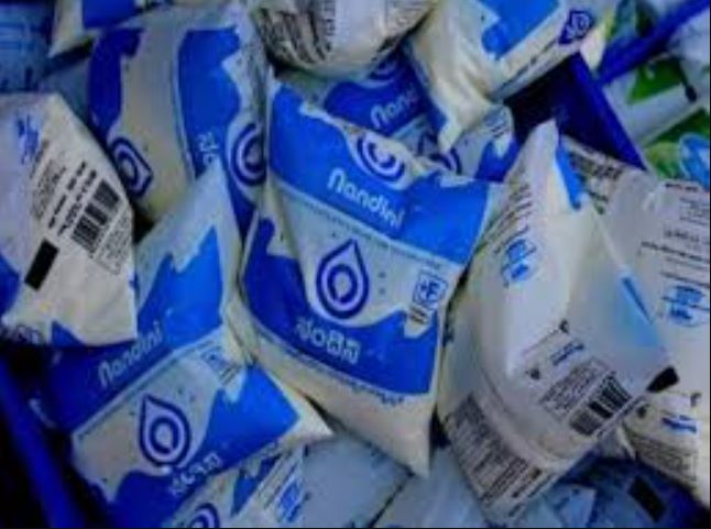 कर्नाटक:  नंदिनी दूध कल से दो रुपये महंगा होगा, दाम में वृद्धि पर सरकार और विपक्ष में वाकयुद्ध