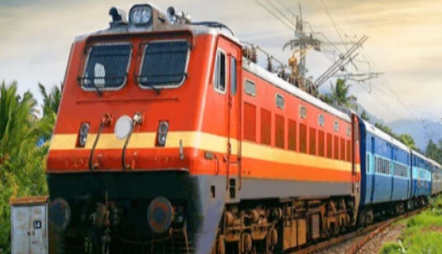 कासगंज: रेलवे चलाएगा लालकुआं-राजकोट विशेष ग्रीष्मकालीन ट्रेन...बरेली और मथुरा समेत कई स्टेशन से होकर गुजरेगी