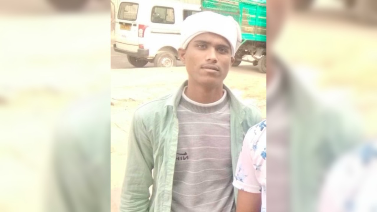 Kanpur Suicide: इंस्टाग्राम में लाइव आकर युवक ने फांसी लगाकर दी जान...गले में डाला फंदा और लटक गया, देखते रह गए यूजर्स