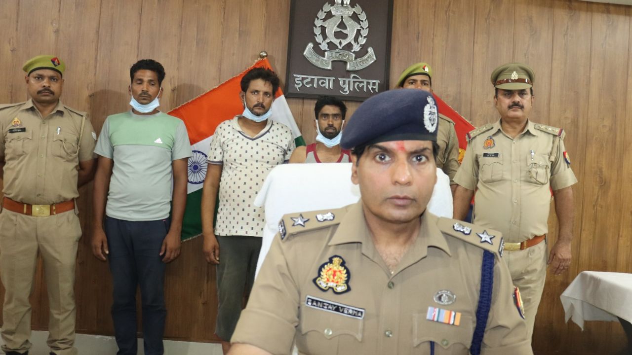 Etawah Crime: युवकों को फंसाने के लिए खुद पर चलाई थी गोली...पुलिस ने दो आरोपियों को किया गिरफ्तार