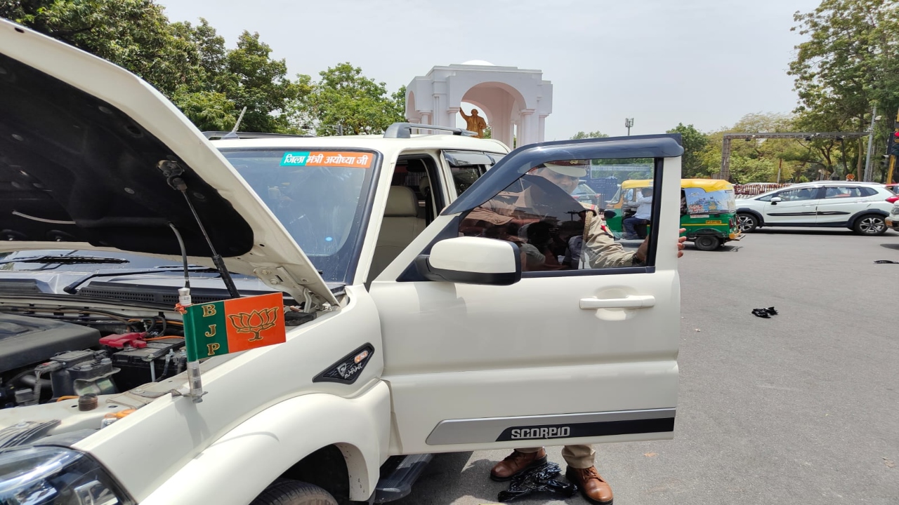 CM का आदेश : वीआईपी कल्चर पर लगाम करने के लिए 50 वाहनों पर कार्रवाई