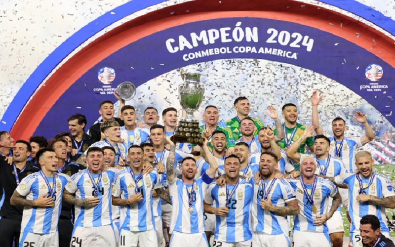 Copa América : अर्जेंटीना ने रिकॉर्ड 16वीं बार जीता कोपा अमेरिका खिताब, फाइनल में कोलंबिया को 1-0 से हराया