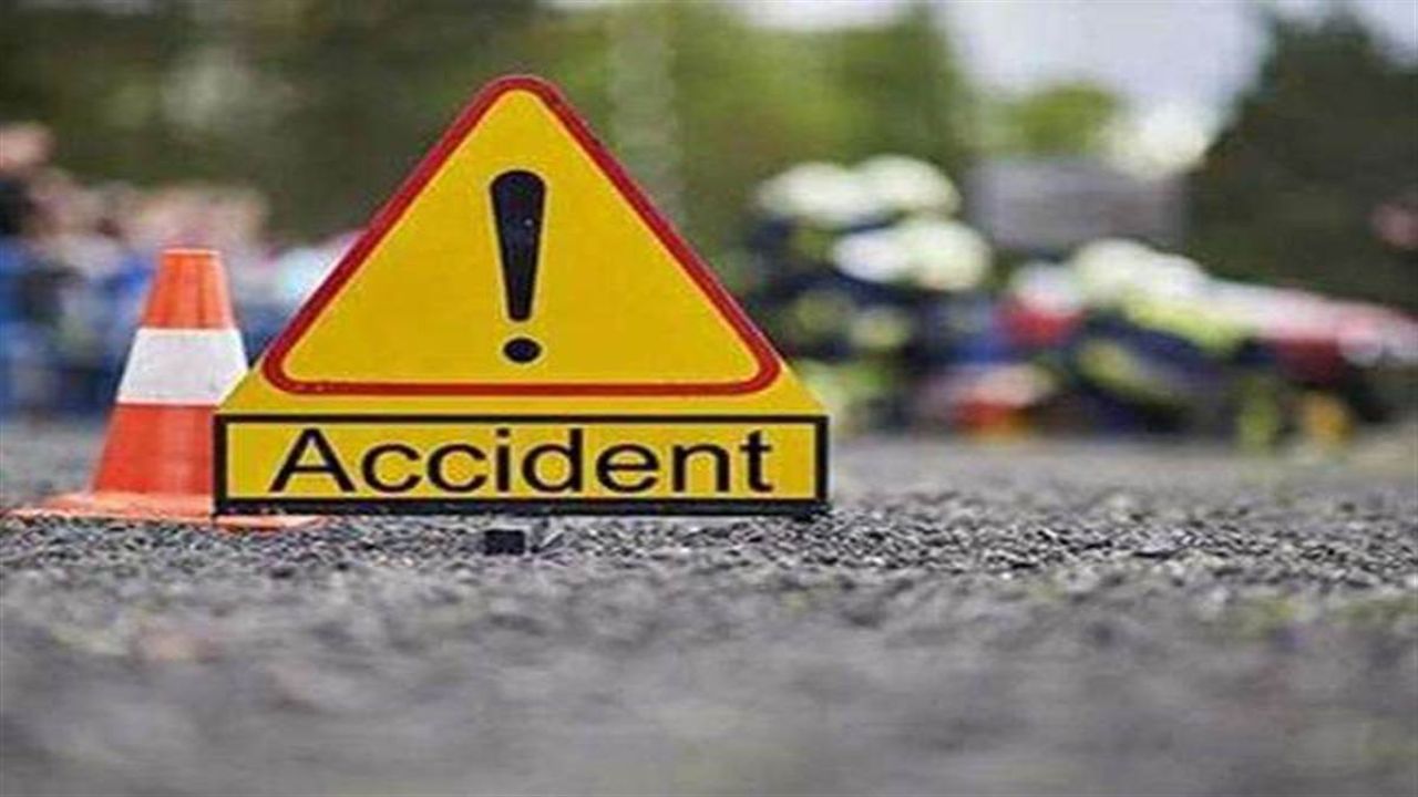 Kannauj Accident: जीटी रोड पर दो बाइकों की आमने-सामने भिड़ंत; दो युवकों की मौत, दो गंभीर रूप से घायल, कानपुर रेफर 