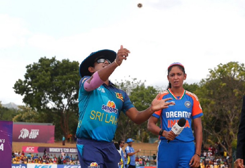 Women's Asia Cup Final : स्मृति मंधाना ने जड़ी फिफ्टी, भारत ने श्रीलंका को दिया 166 रनों का लक्ष्य 