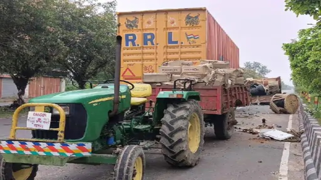 ओवर स्पीडिंग : डीसीएम से सामान उतार रहे चालक व मजदूरों को कंटेनर ने कुचला, दो की मौत