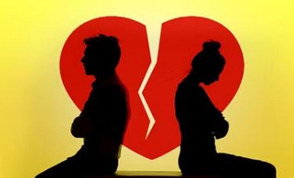बरेली: सोशल मीडिया पर शुरू हुई प्रेम यात्रा दो साल में ही वायरल मैसेज की तरह पड़ी फीकी, अब परामर्श केंद्र में रिश्ता बचाने की आखिरी कोशिश