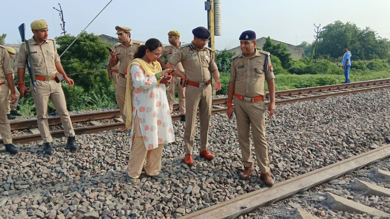 Sabarmati Express Derail 1News 11 News 