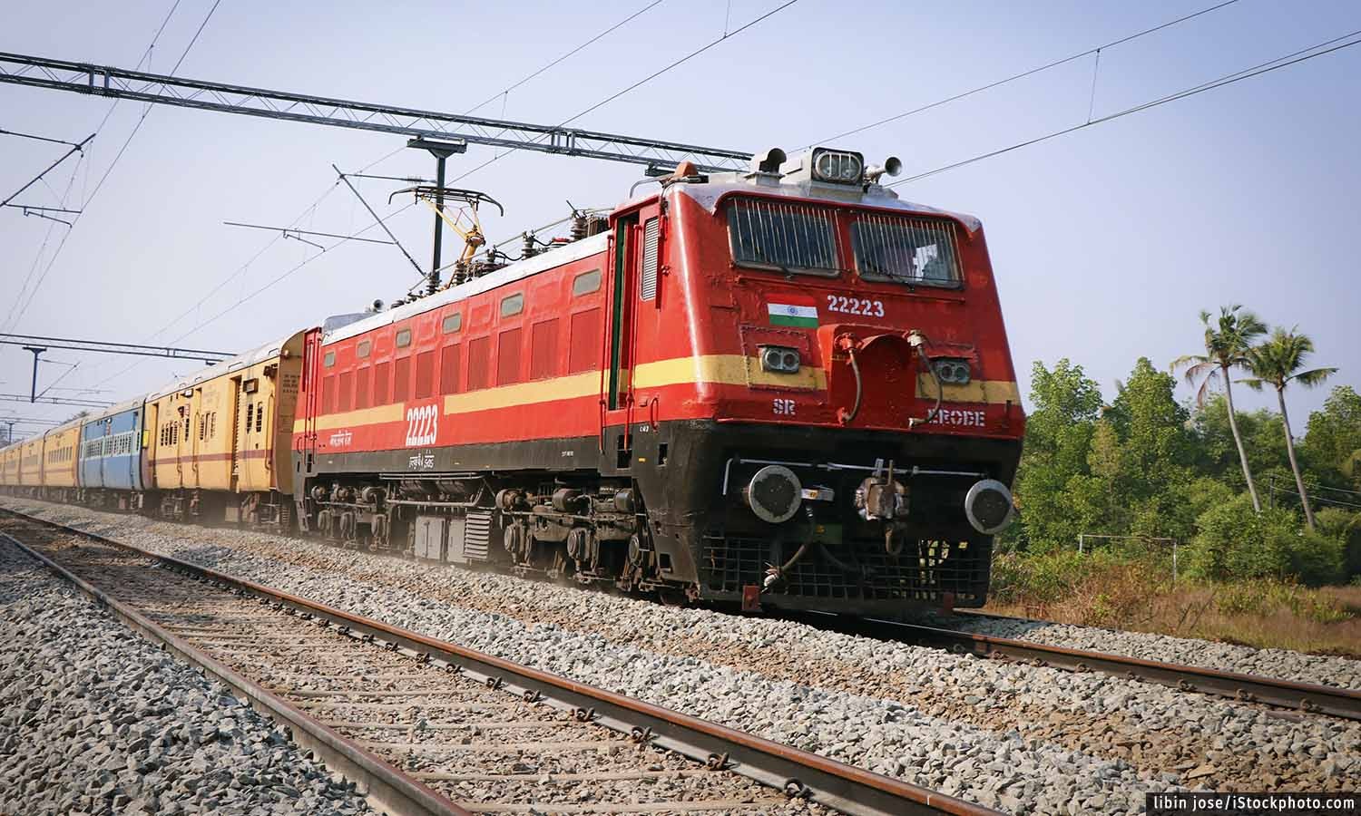 Indian Railway: त्योहारों पर चलाई जाएंगी तीन स्पेशल ट्रेनें, अब सफर हुआ आसान