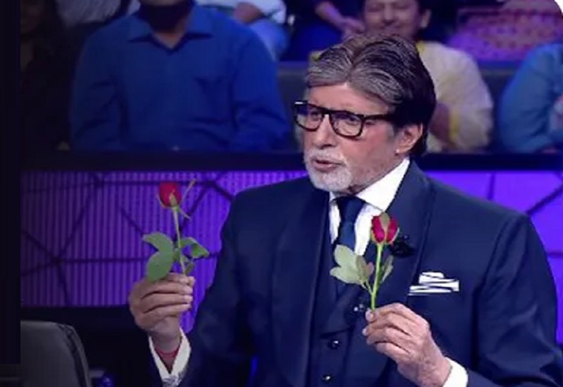 KBC 16 : अमिताभ बच्चन के लिए कंटेस्टेंट दीप्ति लेकर आईं लाल गुलाब, हंसने लगे बिग बी...सुनाई 'सिलसिला' की रोमांटिक शायरी