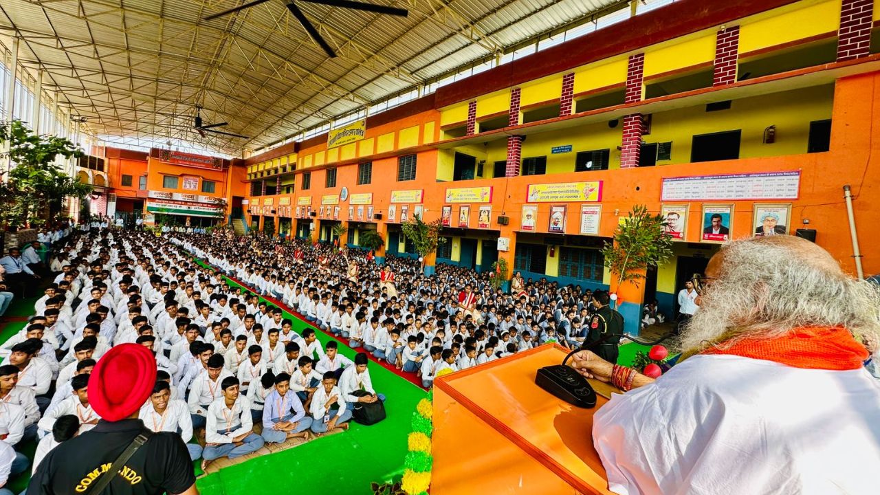 अमरोहा: आचार्य प्रमोद कृष्णम बोले- 'भारत की संस्कृति है शरण देना', प्रधानमंत्री मोदी से की किया इस बात का आग्रह...