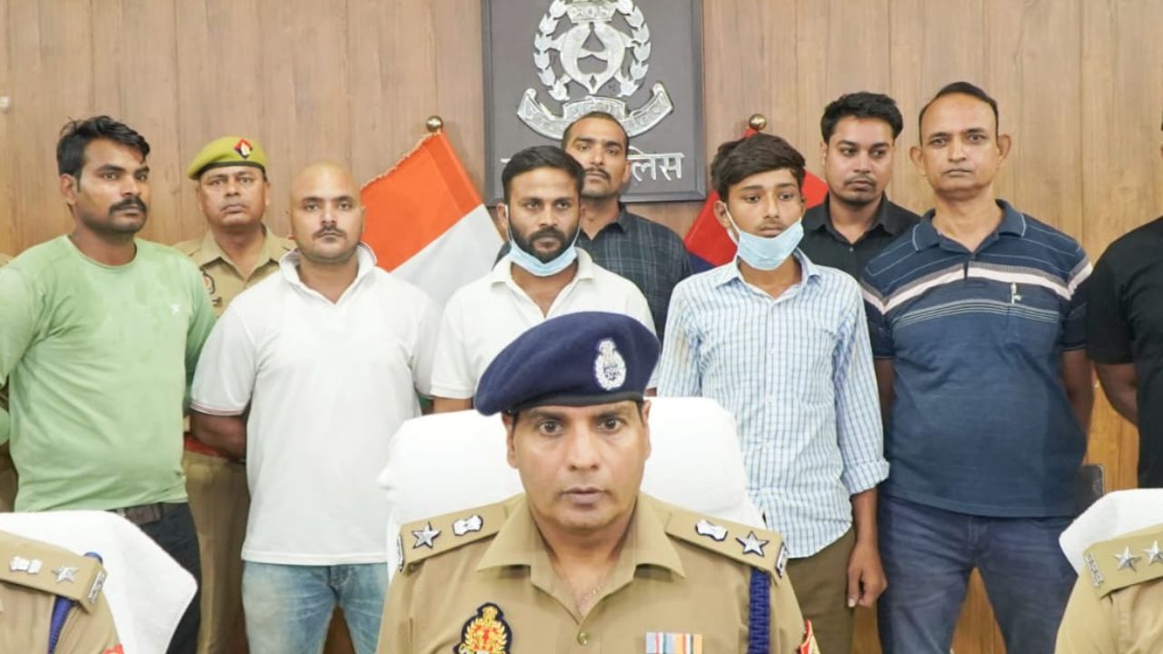 Etawah: खुलासा: प्रधानी के चुनाव की रंजिश व छेड़छाड़ से परेशान होकर की गई थी प्रधानपति की हत्या, दो आरोपी गिरफ्तार