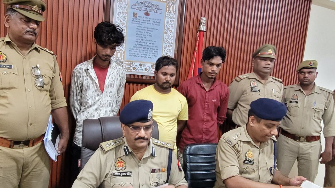 Kanpur: स्कूल में हुई चोरी का पुलिस ने किया खुलासा: तीन चोर गिरफ्तार, आरोपियों से बरामद हुए इतने लाख रुपये...