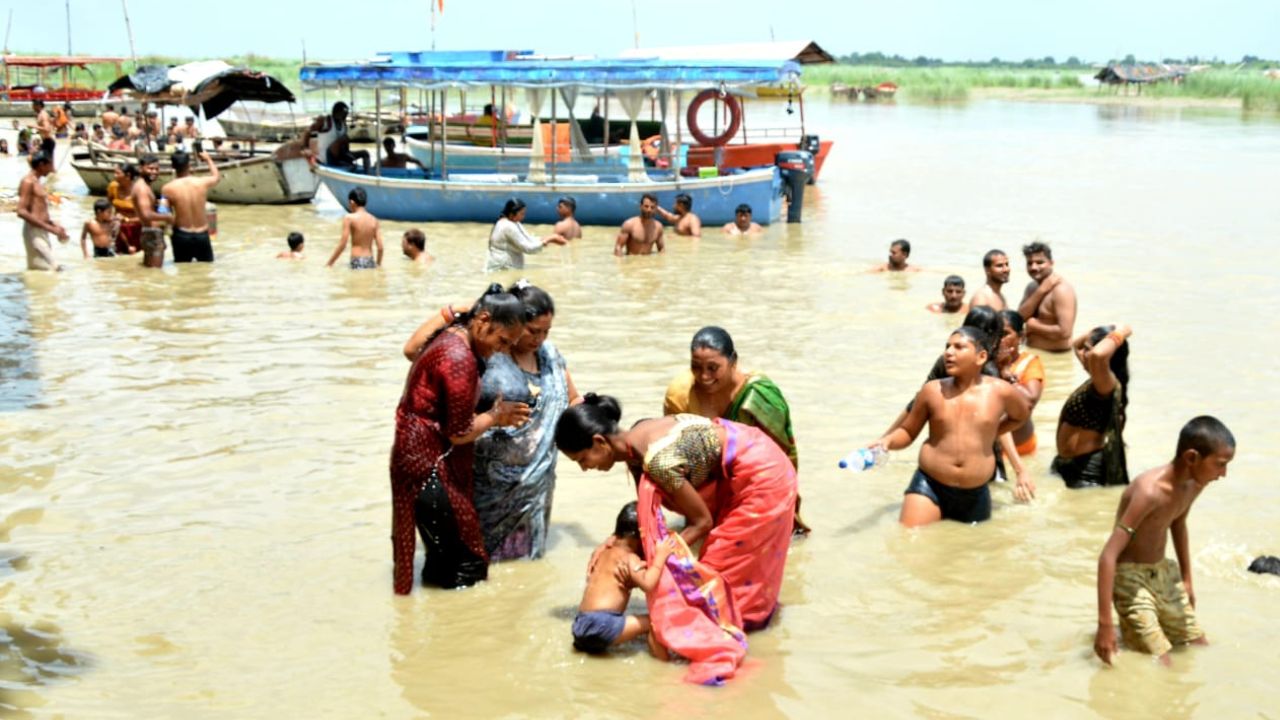 परमट मंदिर गंगा स्नान