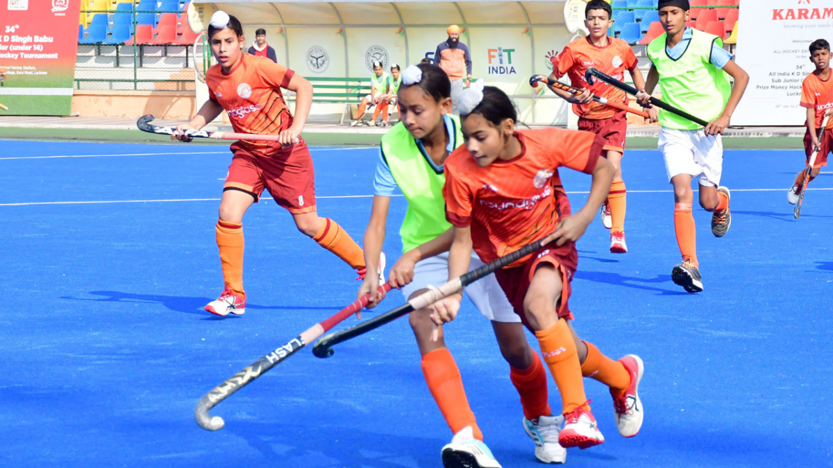 Lucknow Hockey League: स्पोर्ट्स हॉस्टल लखनऊ के खिलाड़ियों ने बिखेरा जलवा