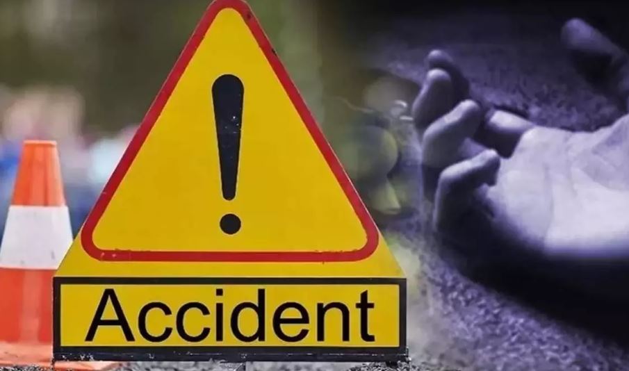 Etawah Accident: पान मसाला कारोबारी हरीश मखीजा की पत्नी प्रीति की सड़क हादसे में मौत...Landmark Hotel के मालिक दीपक कोठारी की पत्नी घायल