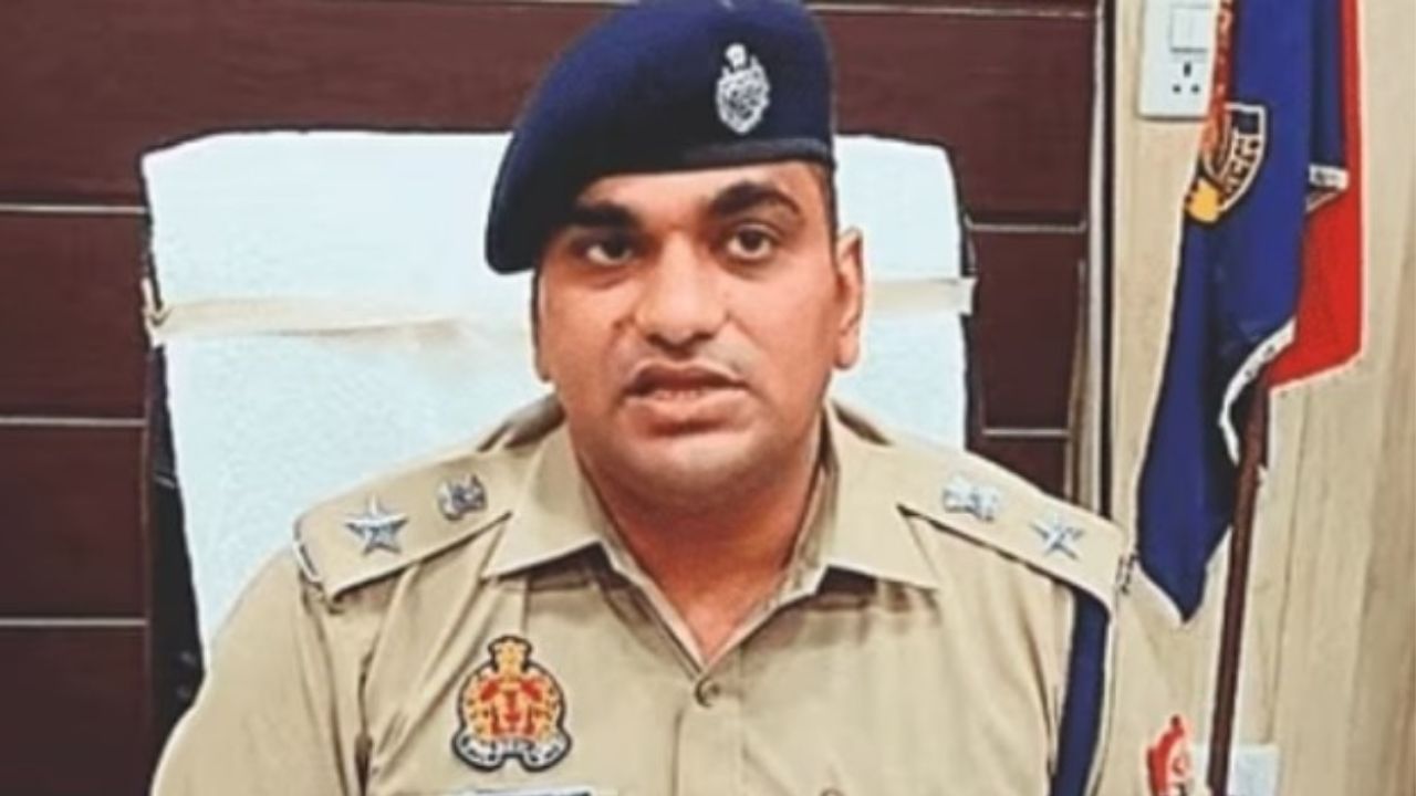 Bareilly News: ड्यूटी से गैरहाजिर मिलने पर SSP ने की कार्रवाई, हेड कॉन्स्टेबल निलंबित