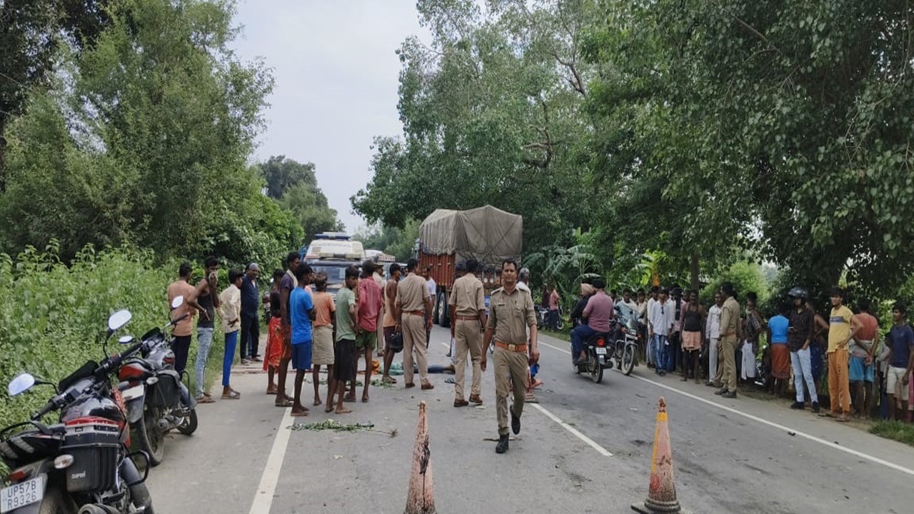 बहराइच: बाइक में डीसीएम ने मारी ठोकर, युवक की मौत, मां और भतीजा घायल