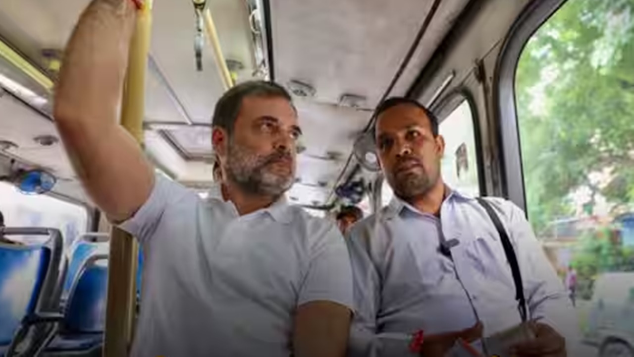 राहुल गांधी ने DTC कर्मचारियों से संवाद का Video एक्स पर किया साझा, कहा- 'नागरिक पक्के तो नौकरी कच्ची क्यों'