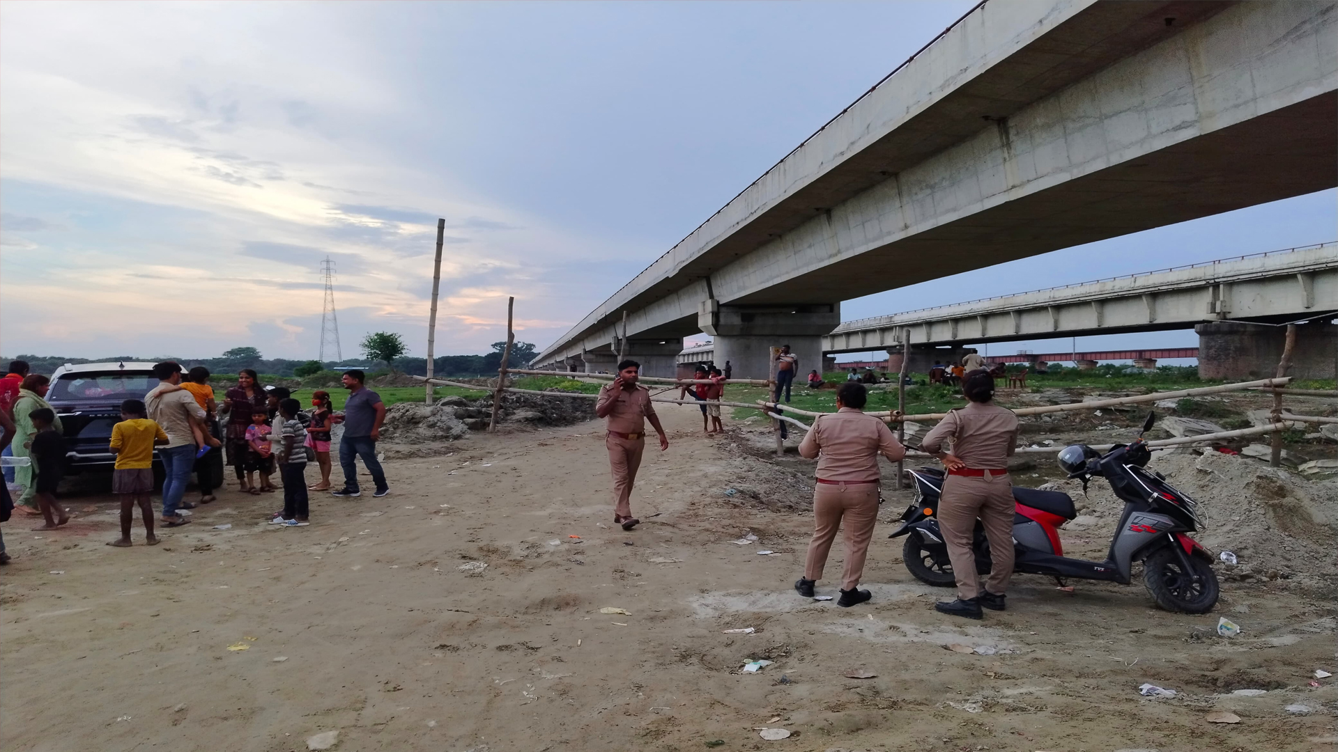 बरेली:गणेश विसर्जन के दौरान बड़ा हादसा, भोजीपुरा के चार लोग डूबे, एक किशोर की मौत