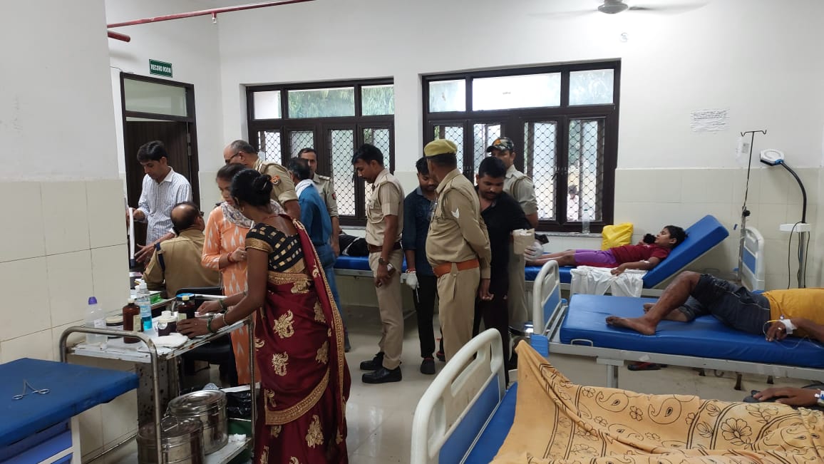 उन्नाव में पुलिस की बदमाशों से मुठभेड़: दो के पैर में लगी गोली...गिरफ्तार, एक फरार, किसान से की थी लूट