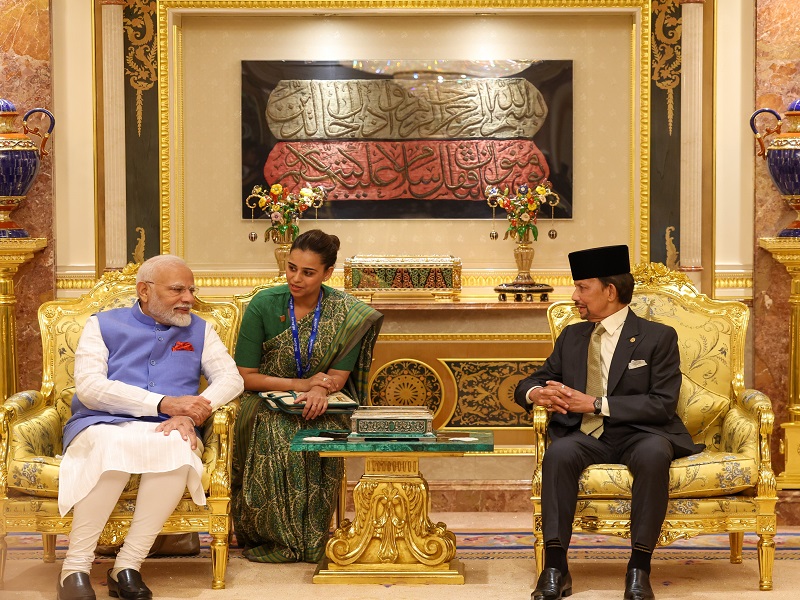 PM Modi Brunei Visit : 'एक दूसरे की भावनाओं का सम्मान करते हैं', PM मोदी ने ब्रुनेई में हसनल बोल्किया से की मुलाकात 