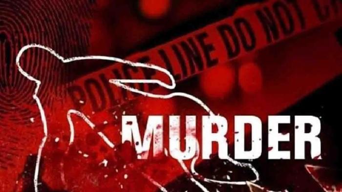 Mahoba Crime: बहू की कुल्हाड़ी से हत्याकर ससुर ने फांसी लगाकर दी जान...घर पर मचा कोहराम