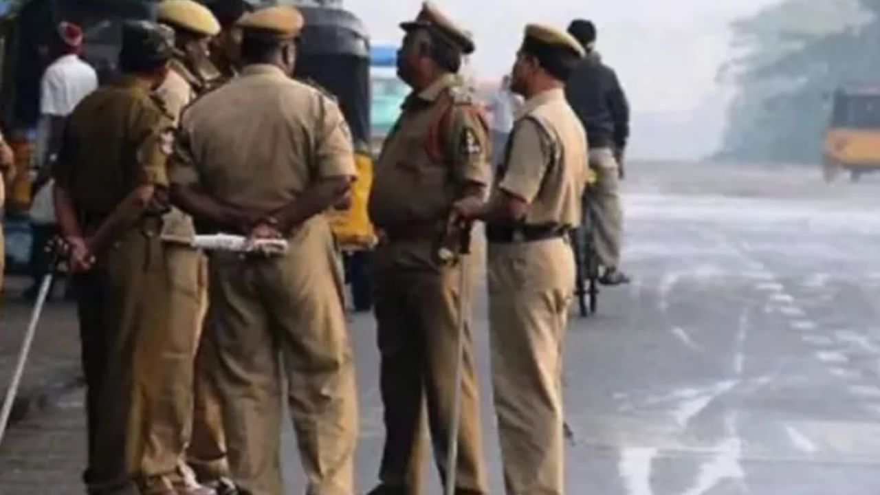 हल्द्वानी: दरोगा की बर्बरता से नाराज ग्रामीणों ने किया हंगामा, पुलिस का छूटा पसीना, एसपी ने दिया जांच का भरोसा