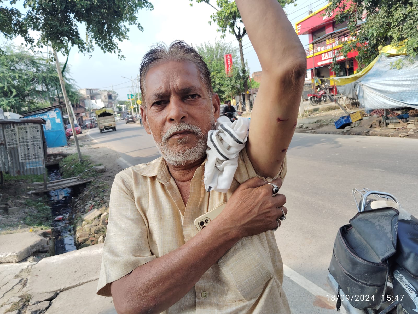 बंदरों का आतंक, वन विभाग ने खड़े किए हाथ 