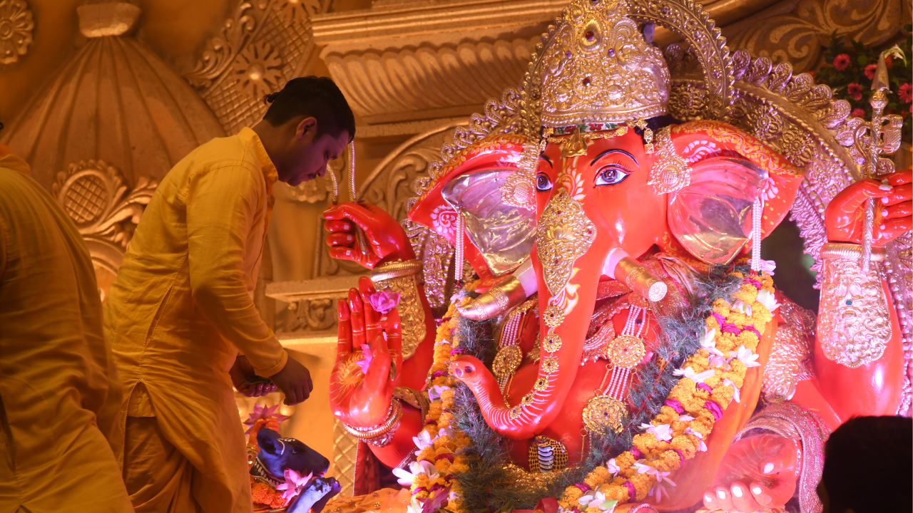 Ganesh Chaturthi 2024: मनौती के राजा विराजे, इस दिन होगा ये विशेष 