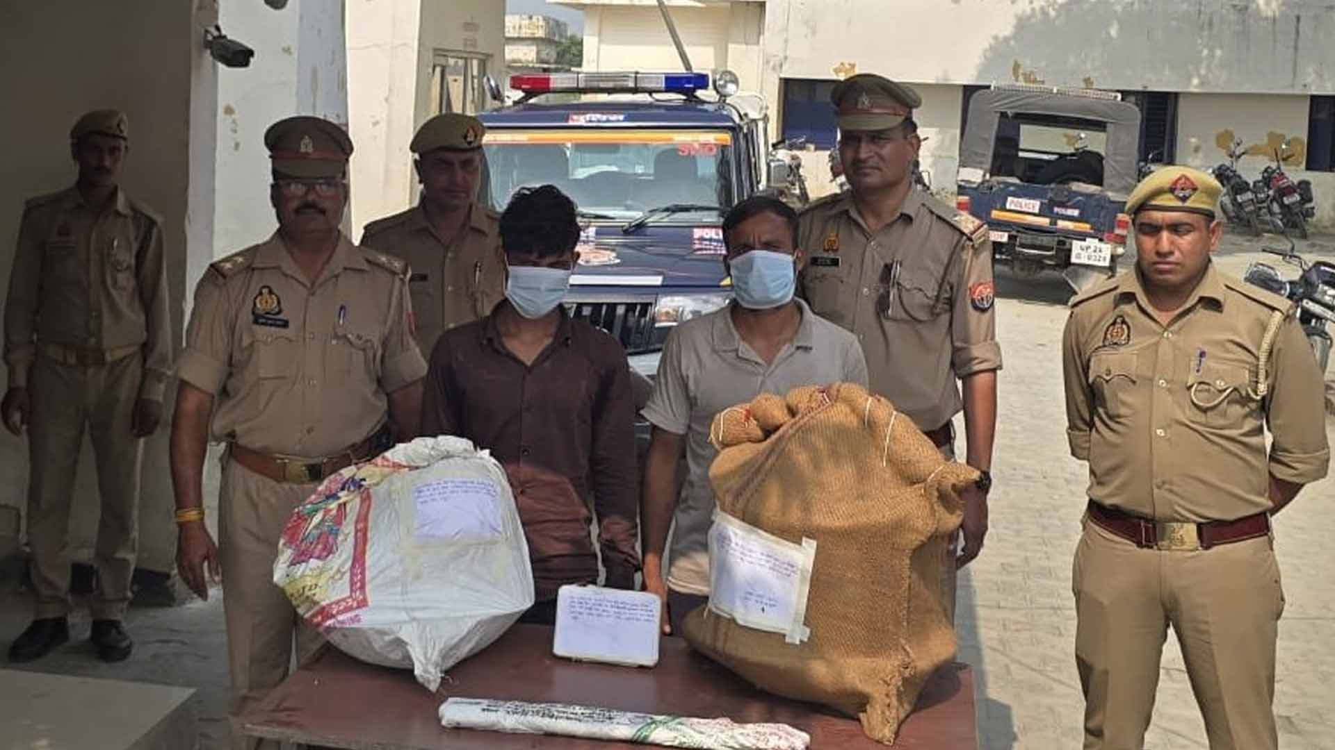 बदायूं: चोरी का माल बेचकर करते थे नशे का शौक पूरा, पुलिस ने पकड़े शातिर चोर