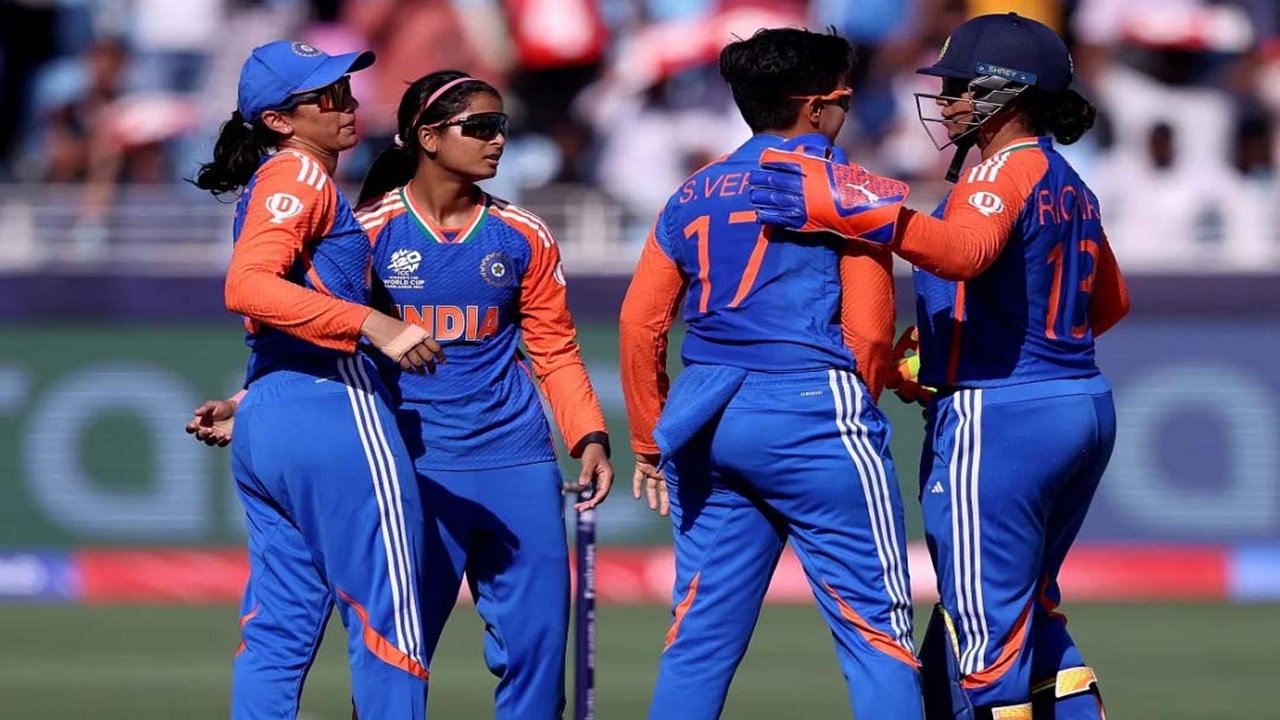 Women's T20 World Cup: भारत ने पाकिस्तान को छह विकेट से हराया, शेफाली वर्मा ने बनाए 32 रन