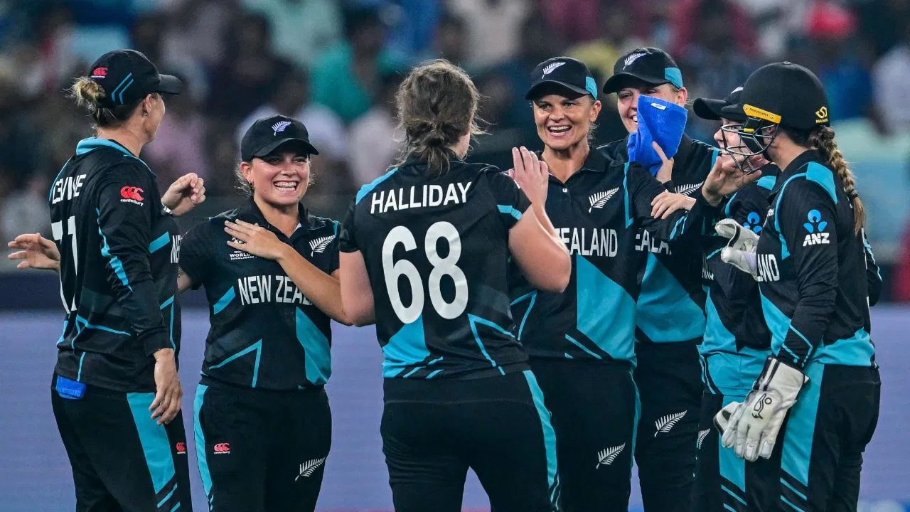 Women's T20 World Cup 2024: न्यूजीलैंड बनी वर्ल्ड चैंपियन, फाइनल में अफ्रीका को हराया