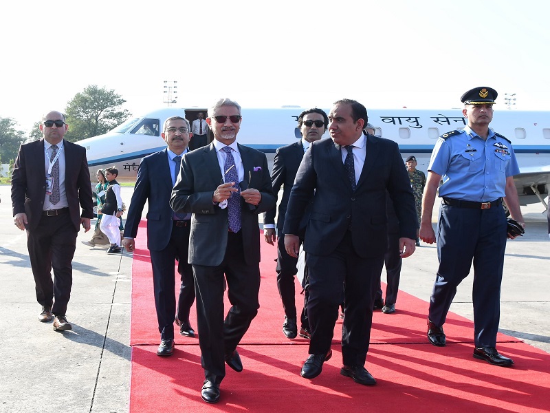 SCO Summit में भाग लेने के लिए Islamabad पहुंचे जयशंकर, 9 साल बाद पाकिस्तान में भारत के विदेश मंत्री