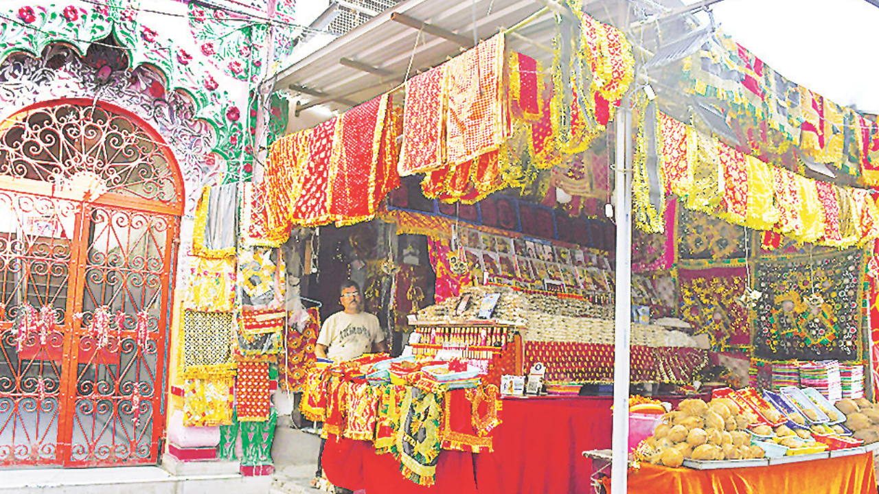 नवरात्र 3 से, माता मंदिरों में तैयारियां शुरू