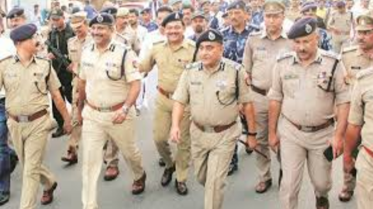 पुलिसकर्मियों का अवकाश 8 नवंबर तक रद्द