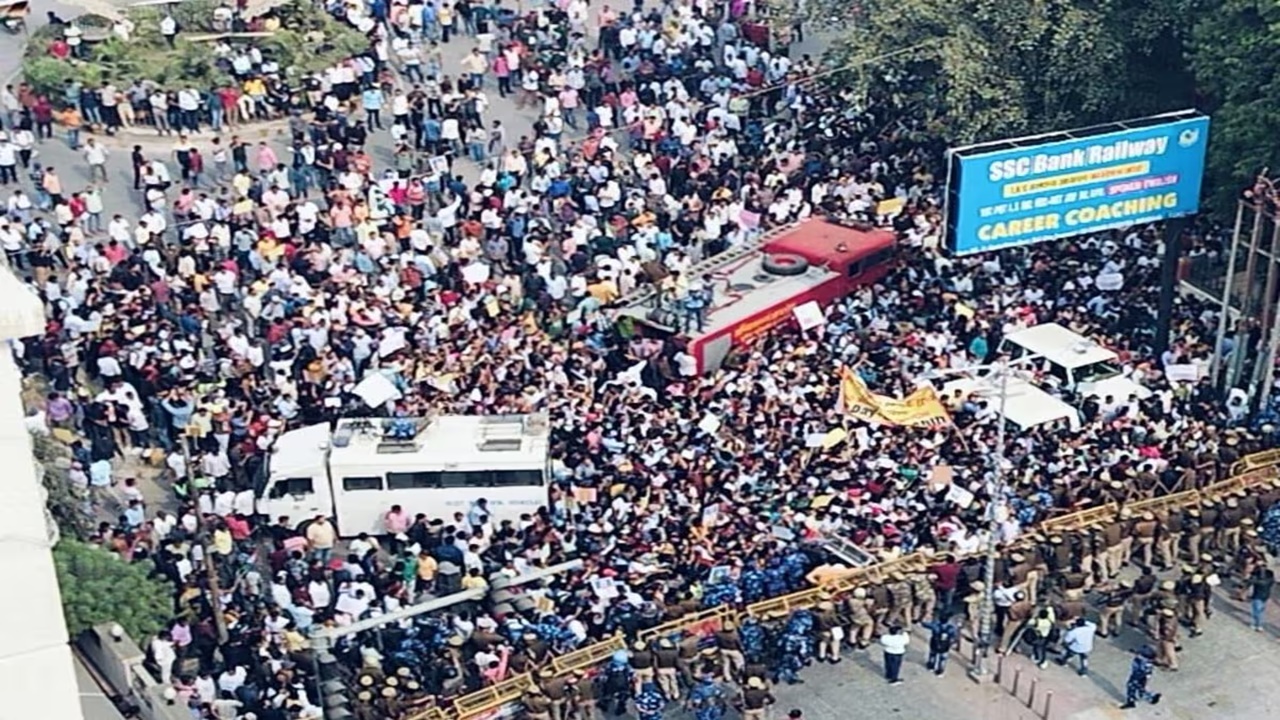 UPPSC Protest: छात्र आंदोलन के बीच यूपीपीएससी का बड़ा बयान, परीक्षा को लेकर कही यह बड़ी बात