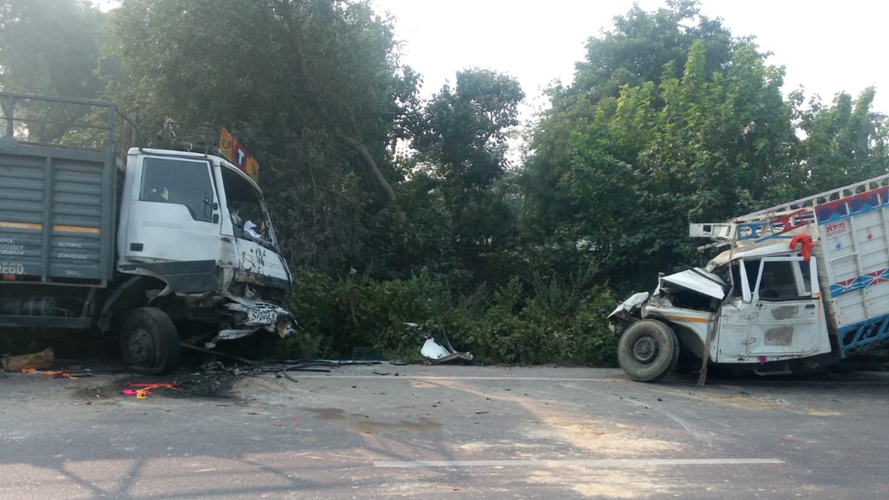 रायबरेली: Highway पर तेज रफ्तार डीसीएम ने पिकअप को मारी टक्कर, एक की मौत, तीन घायल