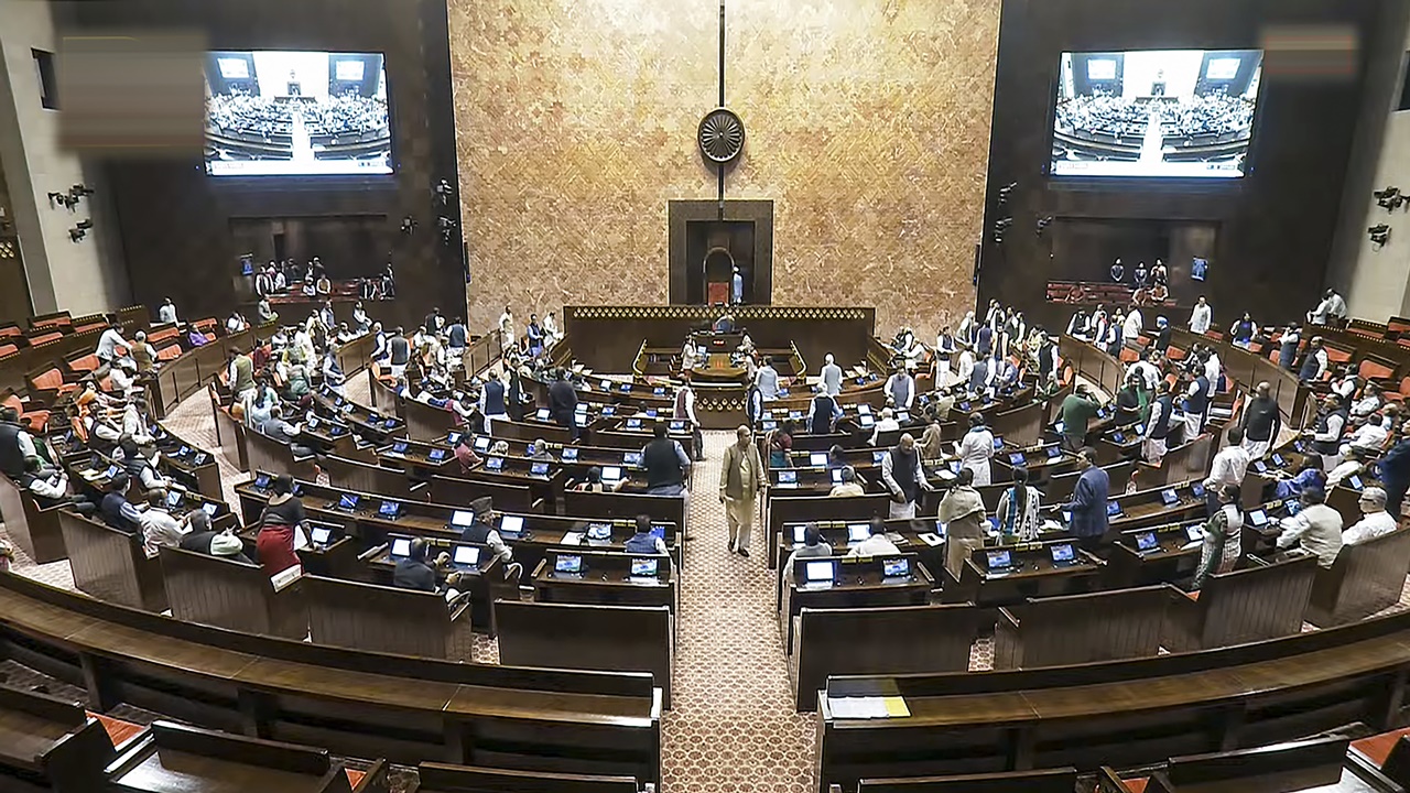 Parliament Winter Session: Adani मुद्दे पर राज्यसभा में हंगामा जारी, कार्यवाही दिन भर के लिए स्थगित 