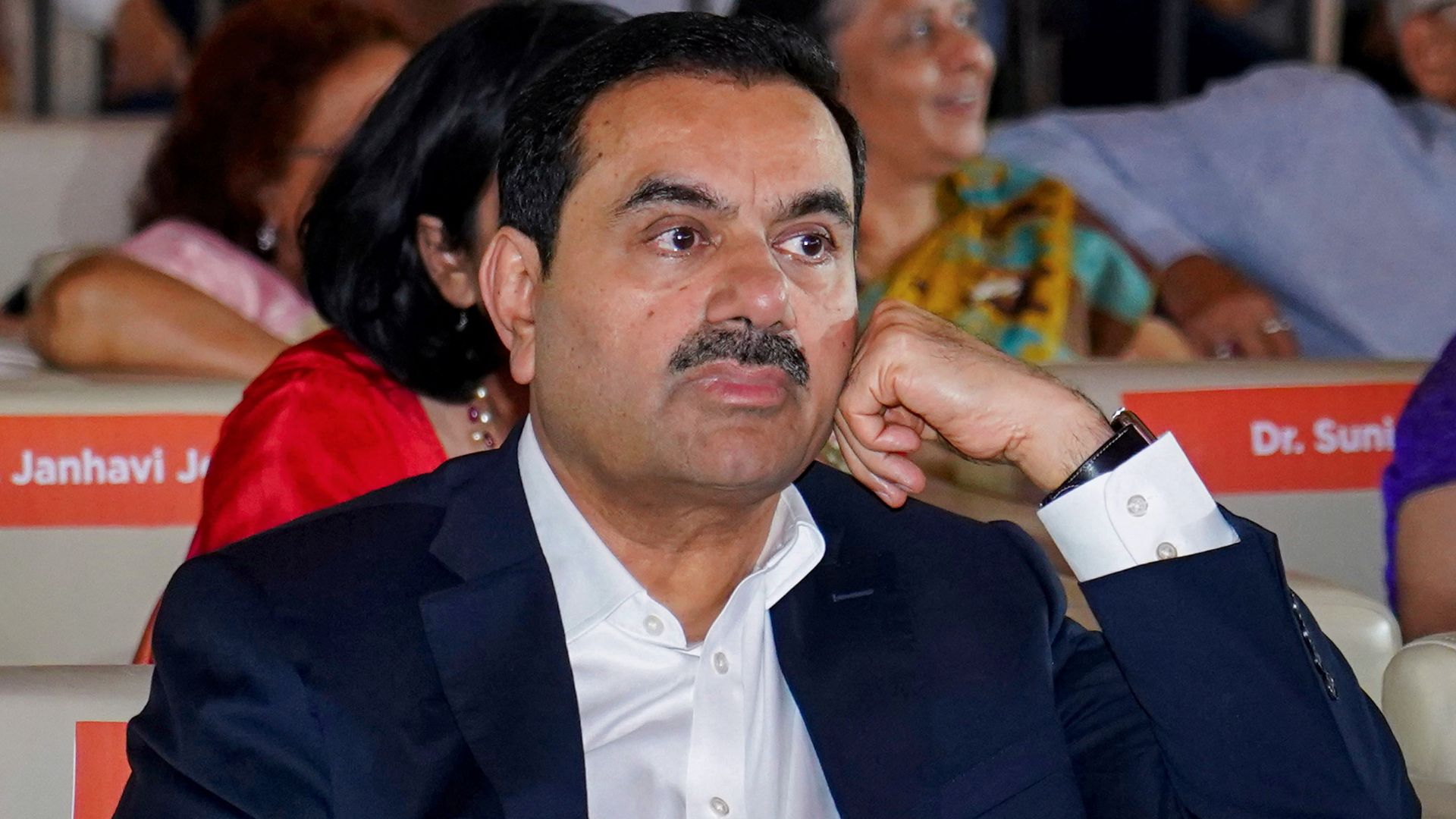 Gautam Adani पर विदेशी भ्रष्ट आचरण अधिनियम के तहत आरोप नहीं, कंपनी ने दिया Clarification