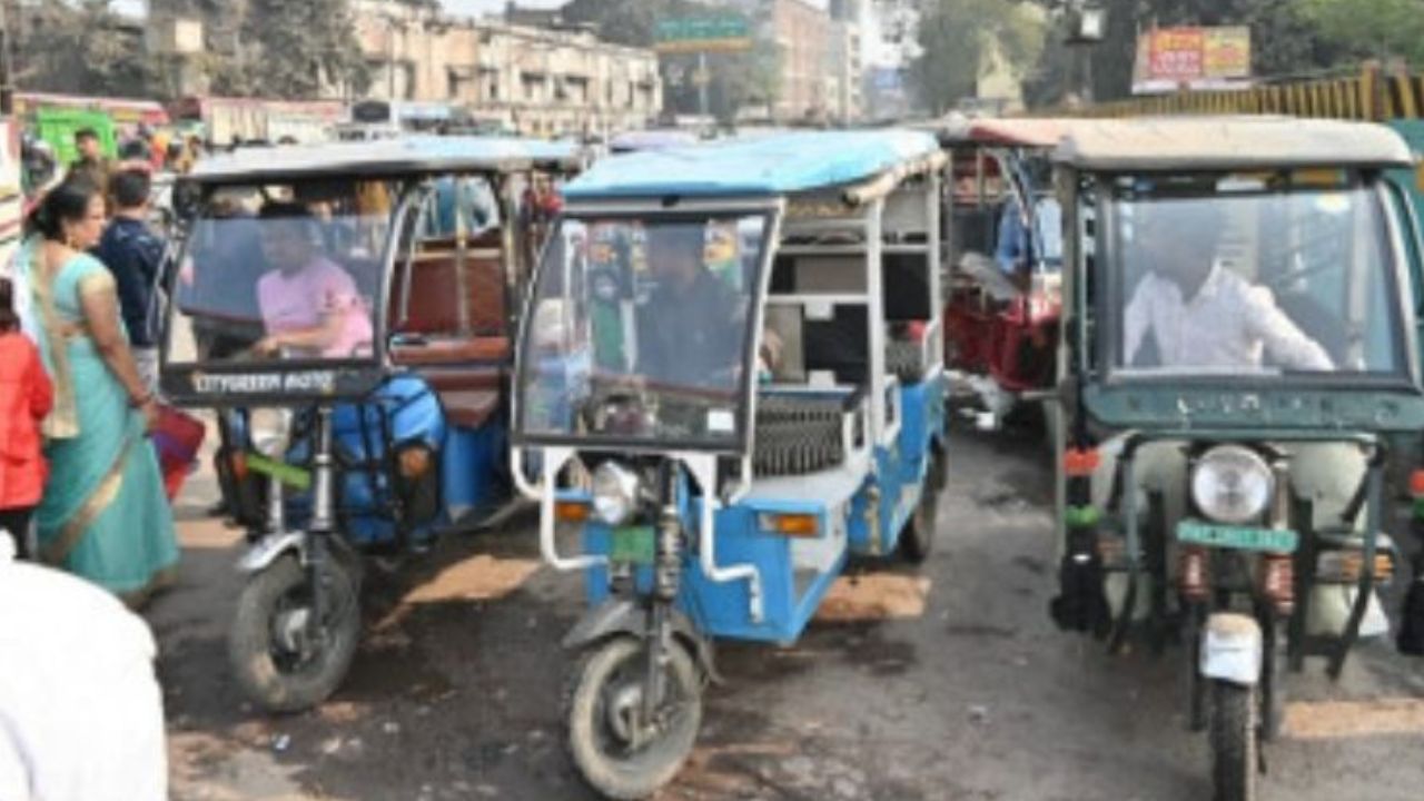 यातायात व्यवस्था को दुरुस्त रखने के लिए ट्रैफिक विभाग ने निकाला प्लान: कानपुर में अब सुबह 9 से रात 9 बजे तक ही चलेंगे ई रिक्शे