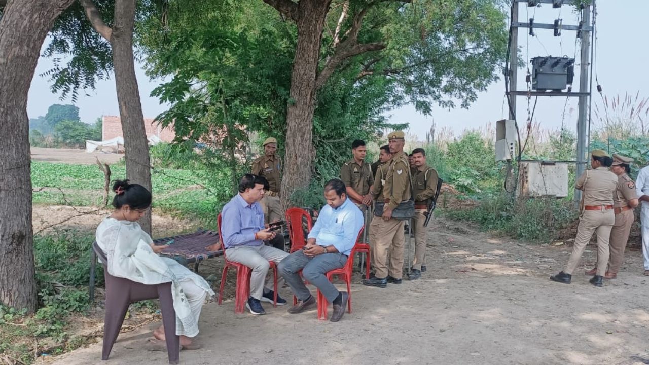 Kanpur Dehat News: अफसरों व फोर्स की मौजूदगी में हुआ अंतिम संस्कार...आठ वर्षीय बच्चे की हुई थी हत्या