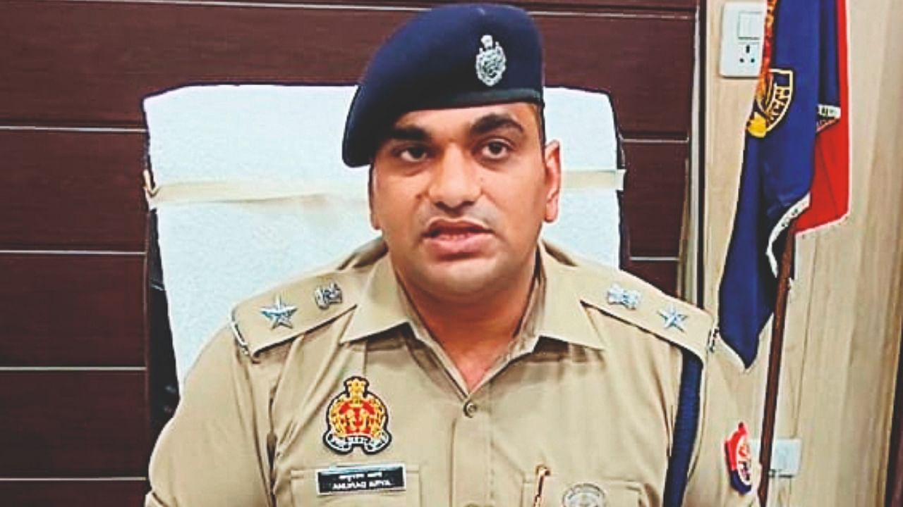 Bareilly: SSP ने दौड़ाई तबादला एक्सप्रेस, 45 पुलिसकर्मियों का ट्रांसफर, दो इंस्पेक्टर और एक दरोगा लाइन हाजिर 